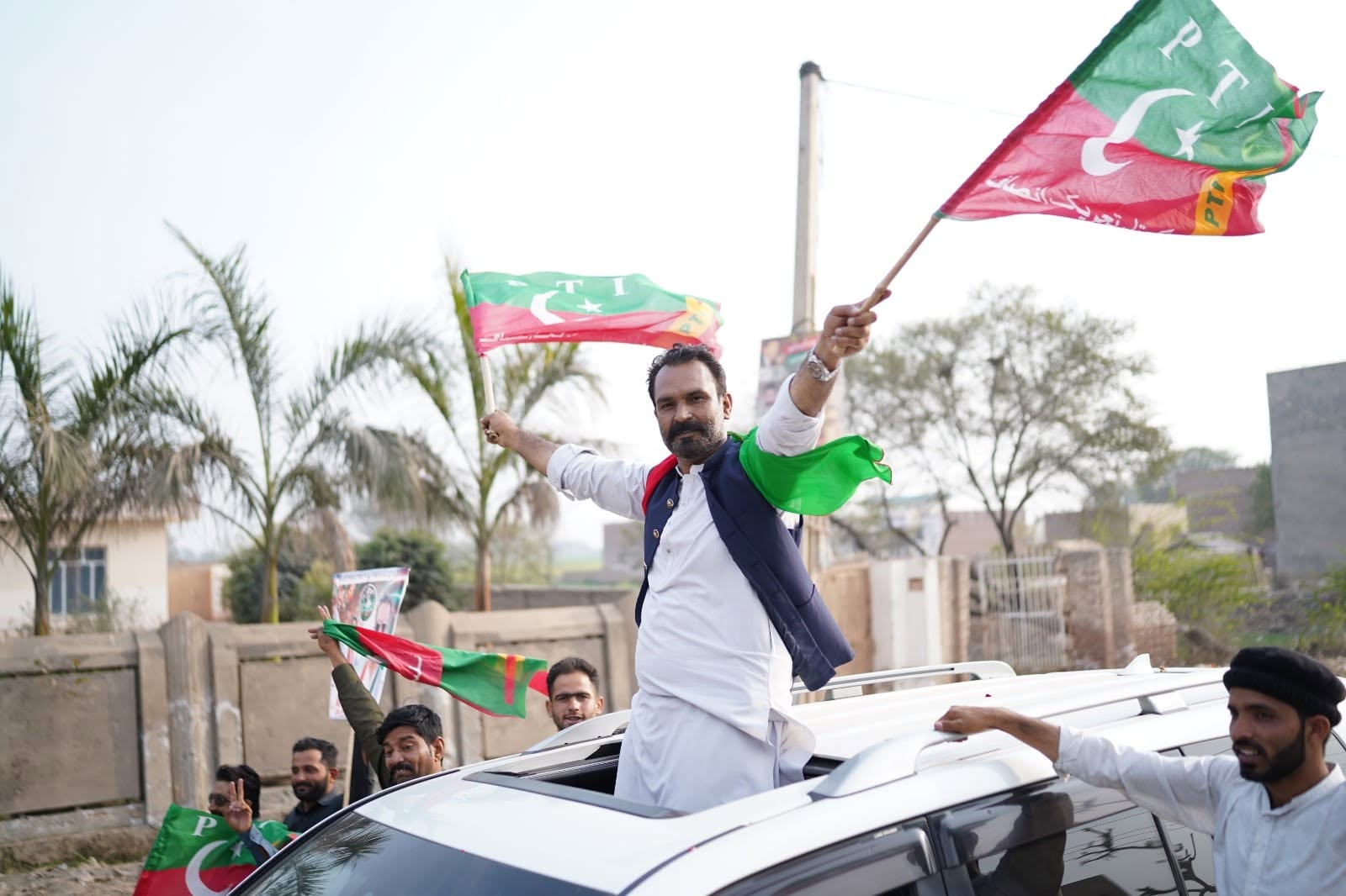 خالد نواز سدھرآئچ  امیدوار ایم پی اے وایم این اے ٹوبہ ٹیک سنگھ کی زیر قیادت ‎#الیکشن_کراؤ_ملک_بچاؤ ، مہنگائی ، لاقانونیت اور فسطائیت کے خلاف احتجاجی ریلی نکالی گئی، جس میں عوام نے کثیر تعداد میں شرکت کی اور الیکشن کا مطالبہ دہرایا